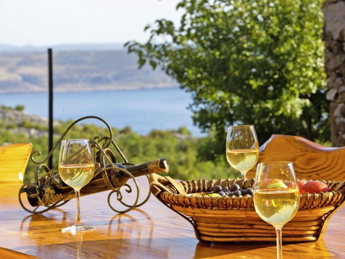 Lovely Holiday Home In Starigrad Exterior foto